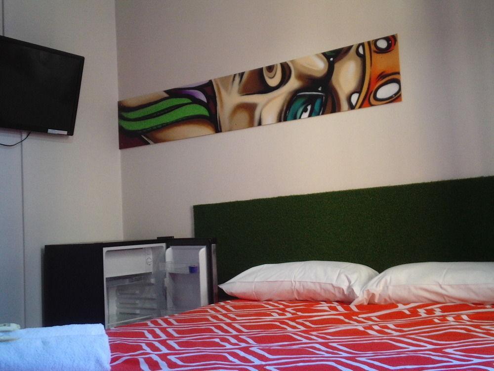 Six Degrees Boutique 3*